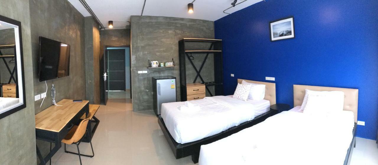 Thanks​Pama​ Bangkok Buitenkant foto